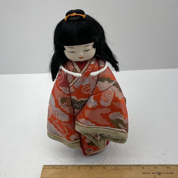 Vintage Gofun Japanese Ichimatsu Girl Doll Black Hair Silk Kimono Ningyo 11.5" - Picture 9 of 9